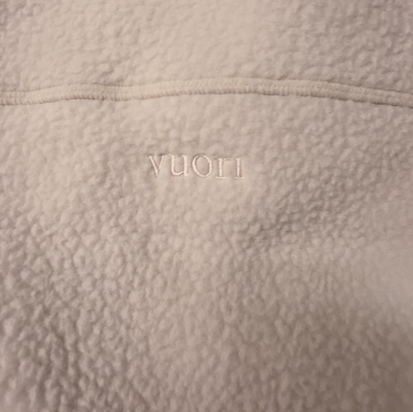 Vuori - (Bone) Fleece Cropped Vest Size Large - Picture 7 of 10